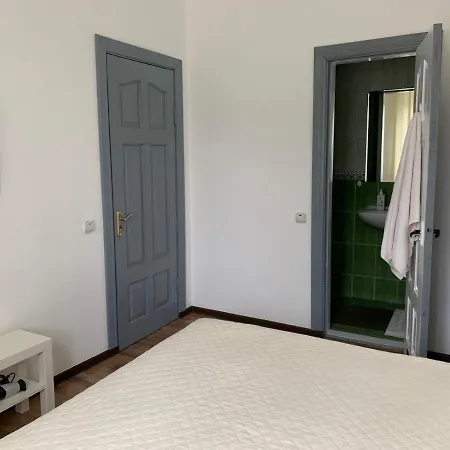 Zoryani Karpaty Guest house *