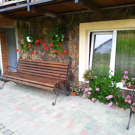 Zoryani Karpaty Guest house