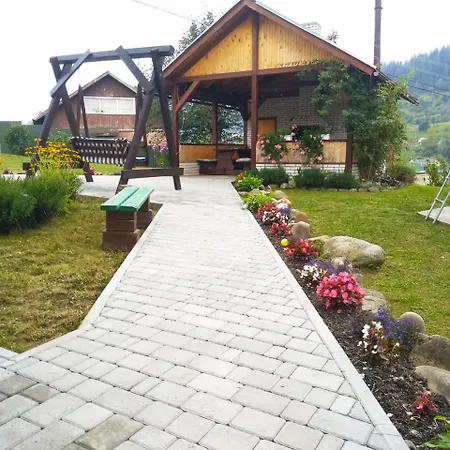 Zoryani Karpaty Гостевой дом Славское